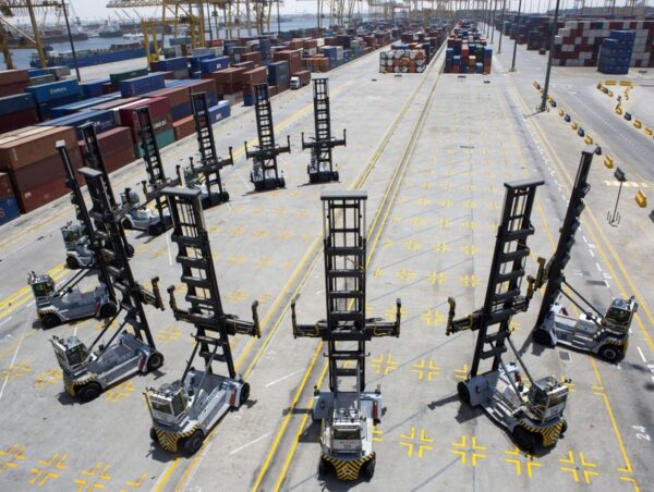 Konecranes do pustych kontenerów - obrazek 4