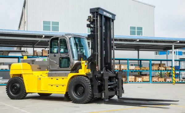 Hyundai - 12000 - 16000 kg - Seria 9V - obrazek 6