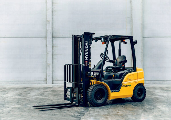 wozki-widlowe-hyundai-diesel-2500-3000-3300-3500kg-007