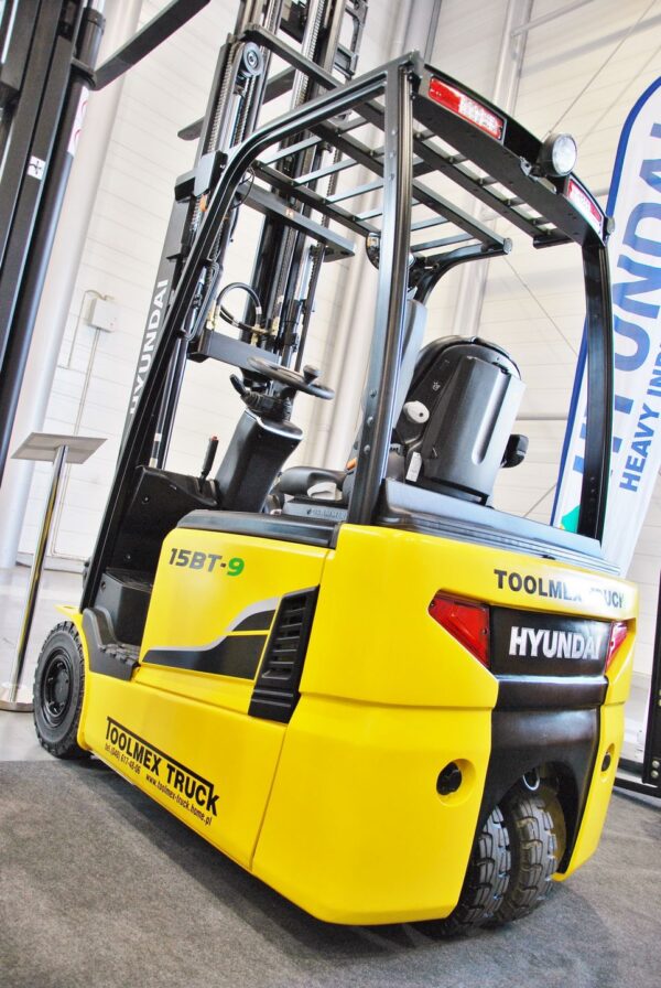 Hyundai - 1500 - 2000 kg (3-kołowe 48V) - obrazek 10