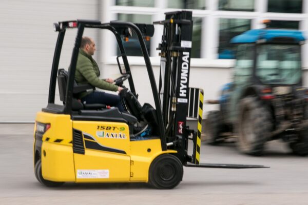 Hyundai - 1500 - 2000 kg (3-kołowe 48V) - obrazek 11