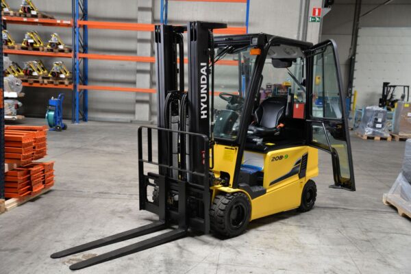 Hyundai - 1600 - 2000 kg (48V) - obrazek 10