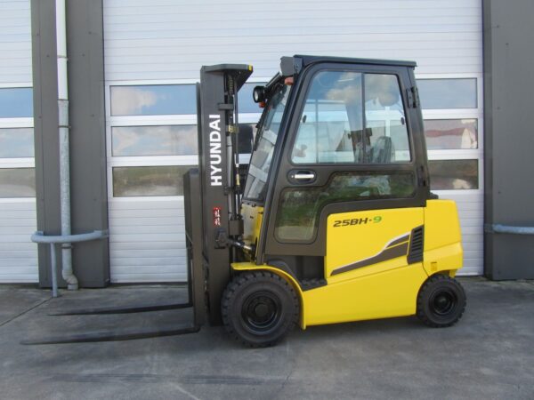 Hyundai - 2200 - 3500 kg (80V) - obrazek 11