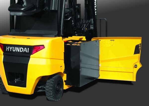 wozki-widlowe-hyundai-elektryczne-2200-2500-3000-3500kg-80V-011