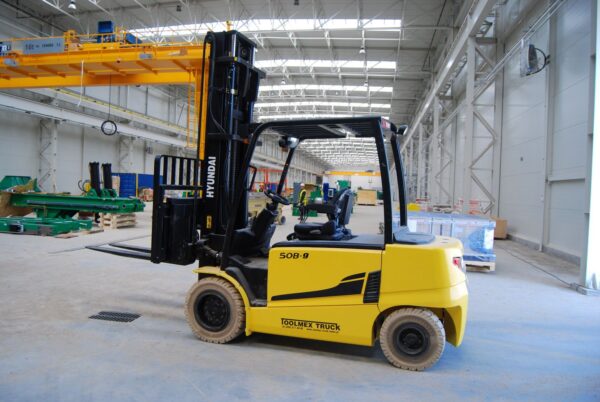 Hyundai - 4000 - 5000 kg (80V) - obrazek 10