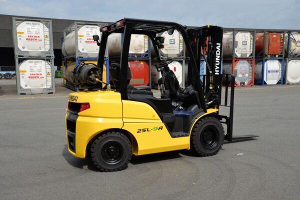 Hyundai - 2500 - 3500 kg - Seria 9 - obrazek 6
