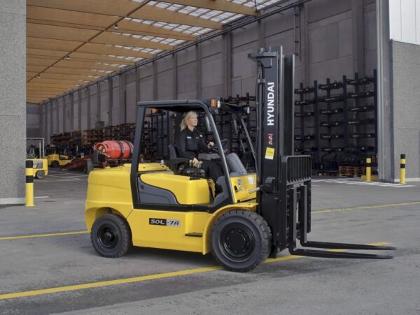 Hyundai - 3700 - 5000 kg - Seria 9 - obrazek 11