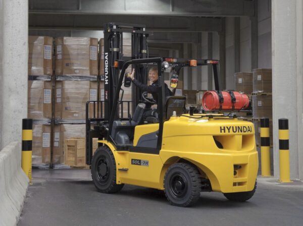 Hyundai - 3700 - 5000 kg - Seria 9 - obrazek 12