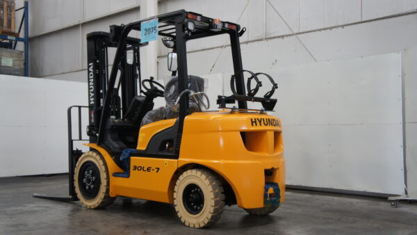 Hyundai - 2500 - 3500 kg - Seria 7U - obrazek 2