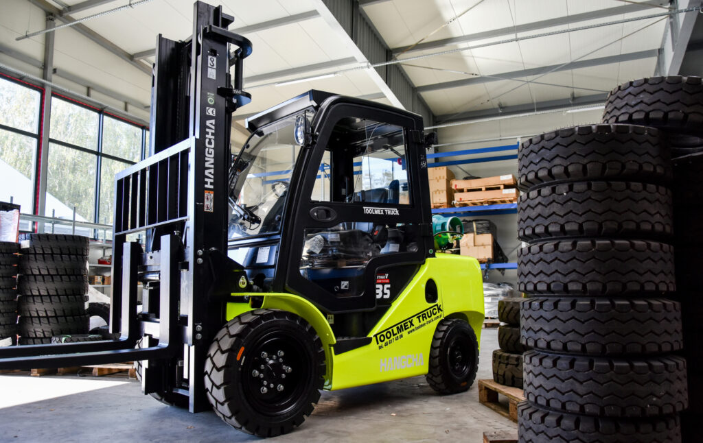 Wynajem wózków widłowych